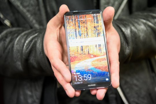 Australija uždraudė naudoti šalyje Kinijos „Huawei“ ir ZTE įrangą