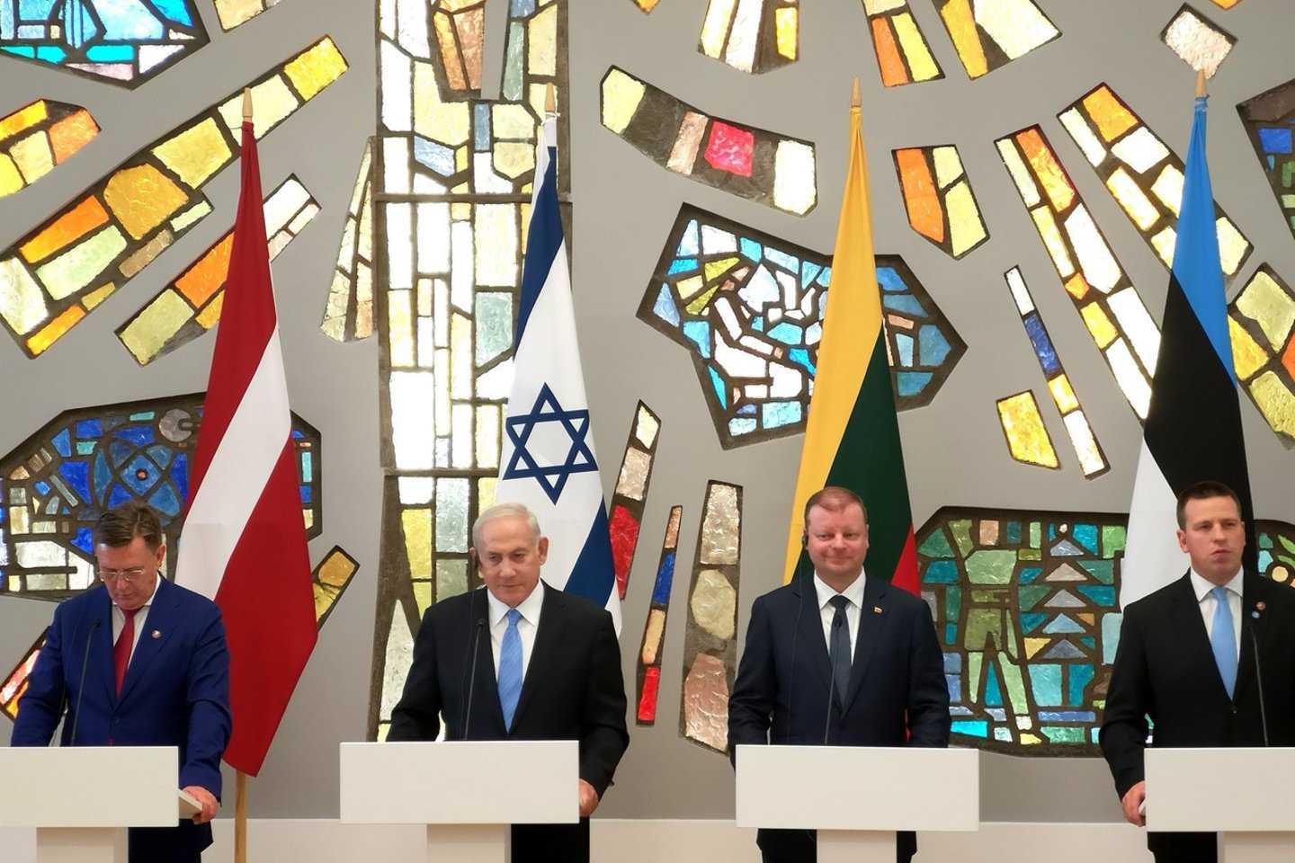 B.Netanyahu su Baltijos valstybių premjerais susitiko Nacionalinėje Martyno Mažvydo bibliotekoje.<br>R.Danisevičiaus nuotr.
