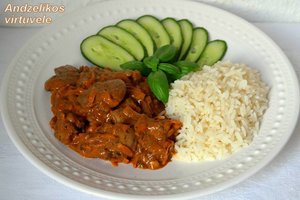 Troškintos vištų kepenėlės – labai paprasta ir skanu