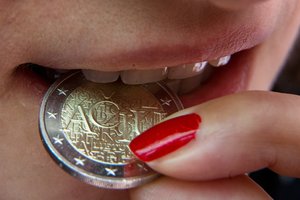 Vargo vakarienė: vokiečiai pinigų gaus, o lietuviai nebesitiki