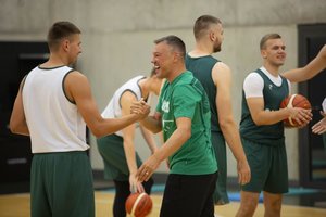 „Žalgiris“ pradėjo treniruotis, bet ieško dar vieno įžaidėjo