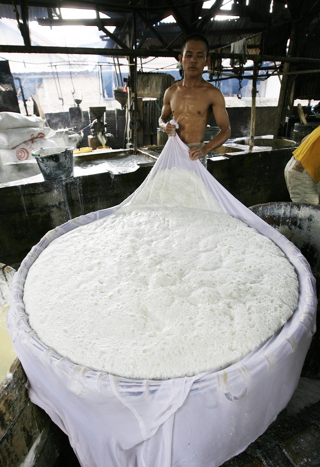  Ruošiamasi gaminti tofu.<br>Reuters/Scanpix nuotr.