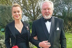 Skandalingos skyrybos apnuogino milžiniškus laikraščio redaktoriaus turtus