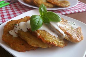 Bulviniai blynai su varškės įdaru. Tiesiog puikūs