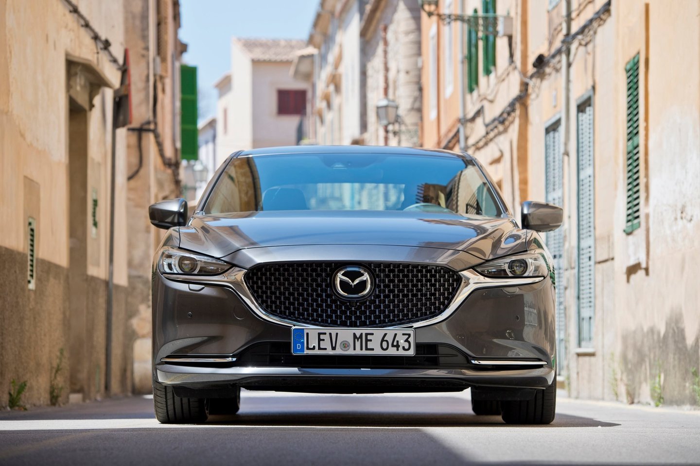 Atnaujinta „Mazda 6“ mūsų šalies prekybos salonuose pasirodys jau rugsėjo mėnesį. <br> Gamintojo nuotr.