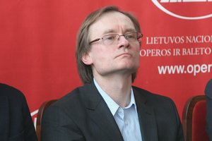 Ilgametis LNOBT muzikos vadovas pašiurpęs: teatre slapta rengiamos stulbinamos reformos