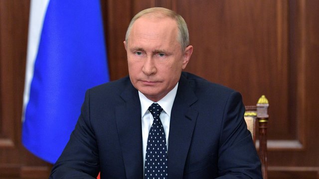 Vladimiras Putinas siūlo sušvelninti pasipiktinimą sukėlusią reformą