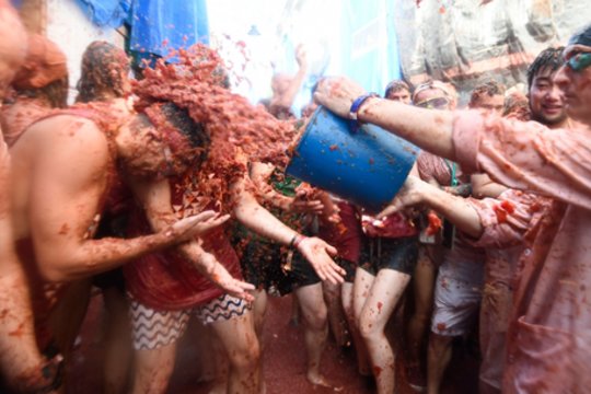 Laukiamiausia metų betvarkė pasiekė Ispanijos gatves