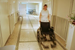 Koją persidūrusiam vyrui nepadėjusiai gydytojai gresia rimti nemalonumai