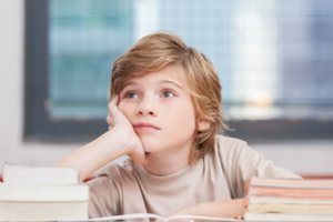 Kaip padėti vaikui, nenorinčiam grįžti į mokyklą