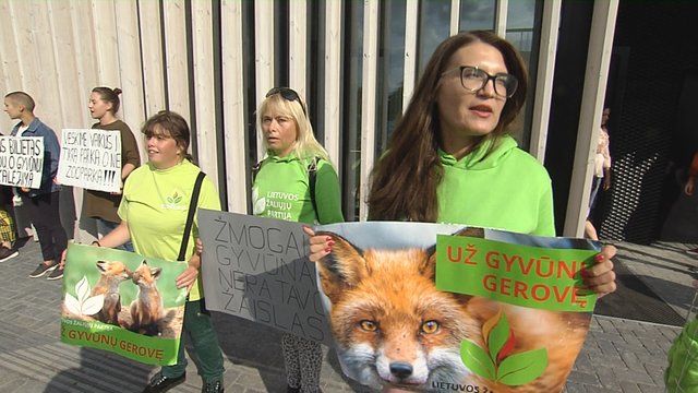 Vilniuje zoologijos sodo atidarymas pasitiktas protestu