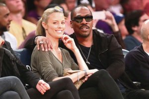 Eddie Murphy taps dešimto vaiko tėvu