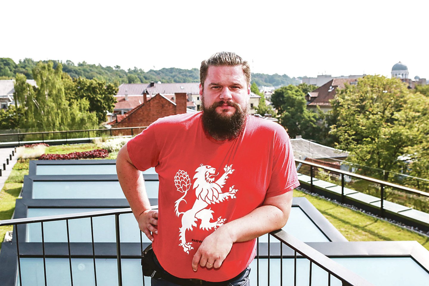 Istorikas T.Blaszczakas pabrėžė, kad Kauno savitumą lemia jo architektūra ir geografinė padėtis.