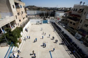 JAV nutraukė finansavimą palestiniečių pabėgėliams padedančiai JT agentūrai