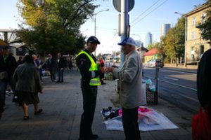 Kalvarijų turguje sumaištis: „Mus čia atvijo vargas, o išveja policija“