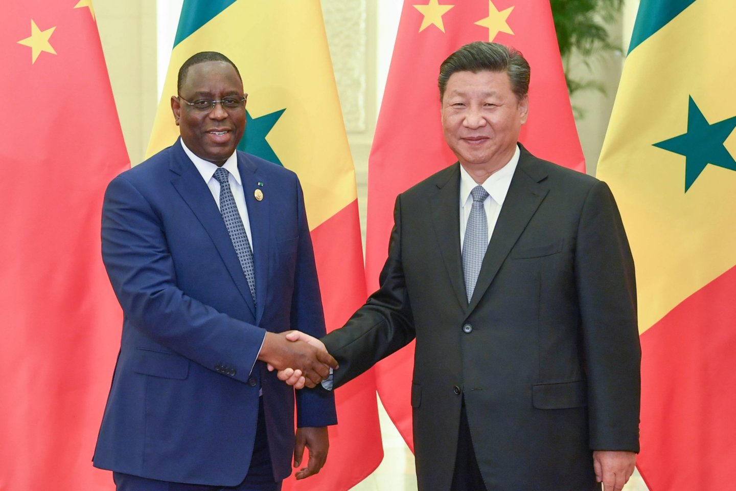 Kinijos prezidentas Xi Jinpingas Afrikos politikams ir verslo lyderiams pirmadienį sakė, kad Kinijos investicijos šiame žemyne „nėra susijusios su politika“.<br>Imago/Scanpix nuotr.
