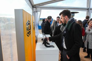 „Hella“ ir „Continental“ gamyklų darbuotojams Kaunas ruošia dovaną