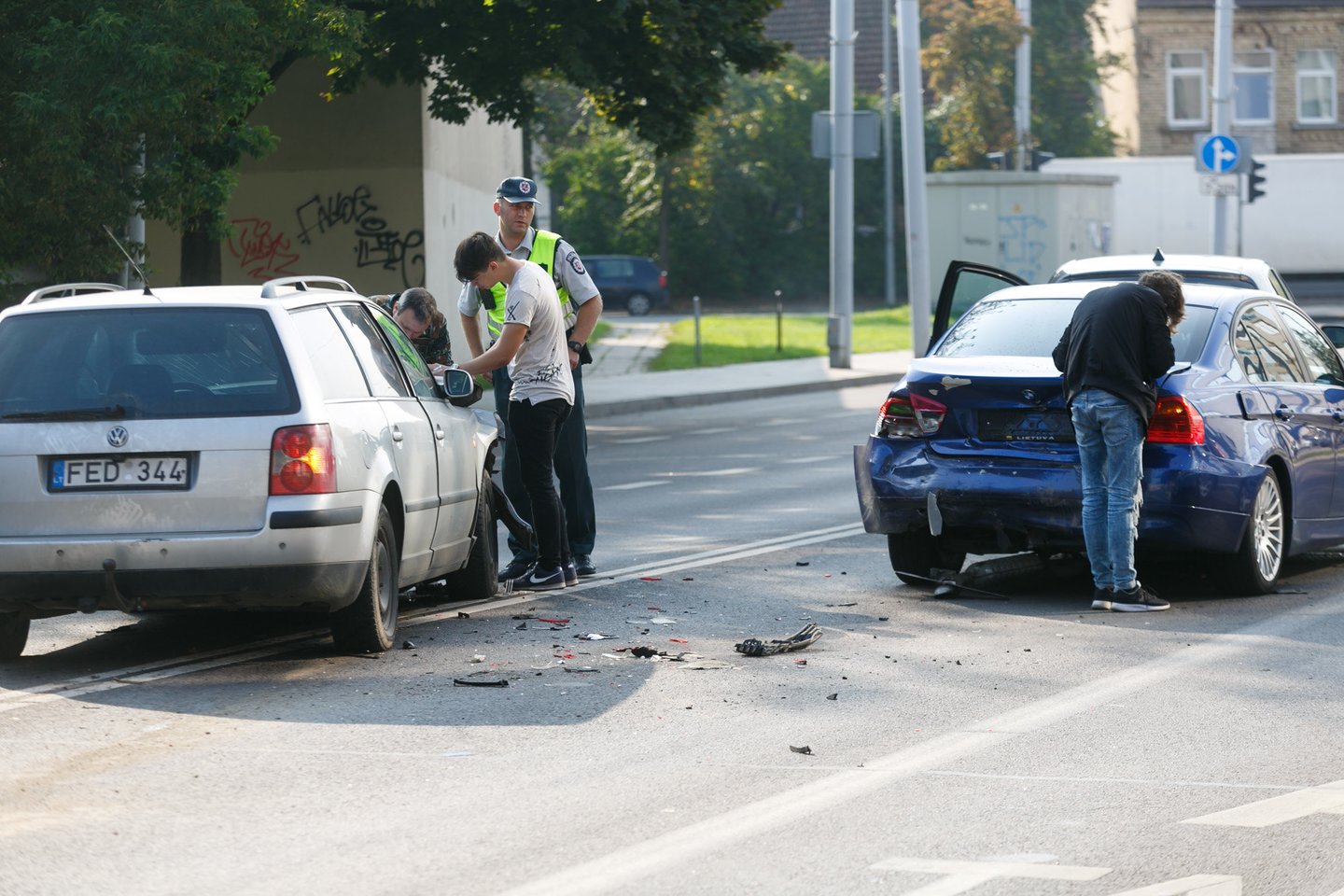 Per masinę avariją Vilniuje nukentėjo jaunas vyras.<br> T.Bauro nuotr.