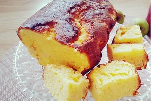  Paprastas ir greitai pagaminamas varškės keksas su kriaušėmis