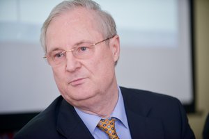 Atsistatydina Lietuvos radijo ir televizijos komisijos vadovas E. Vaitekūnas 