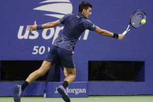 Novakas Džokovičius užtikrintai prasibrovė į „US Open“ pusfinalį