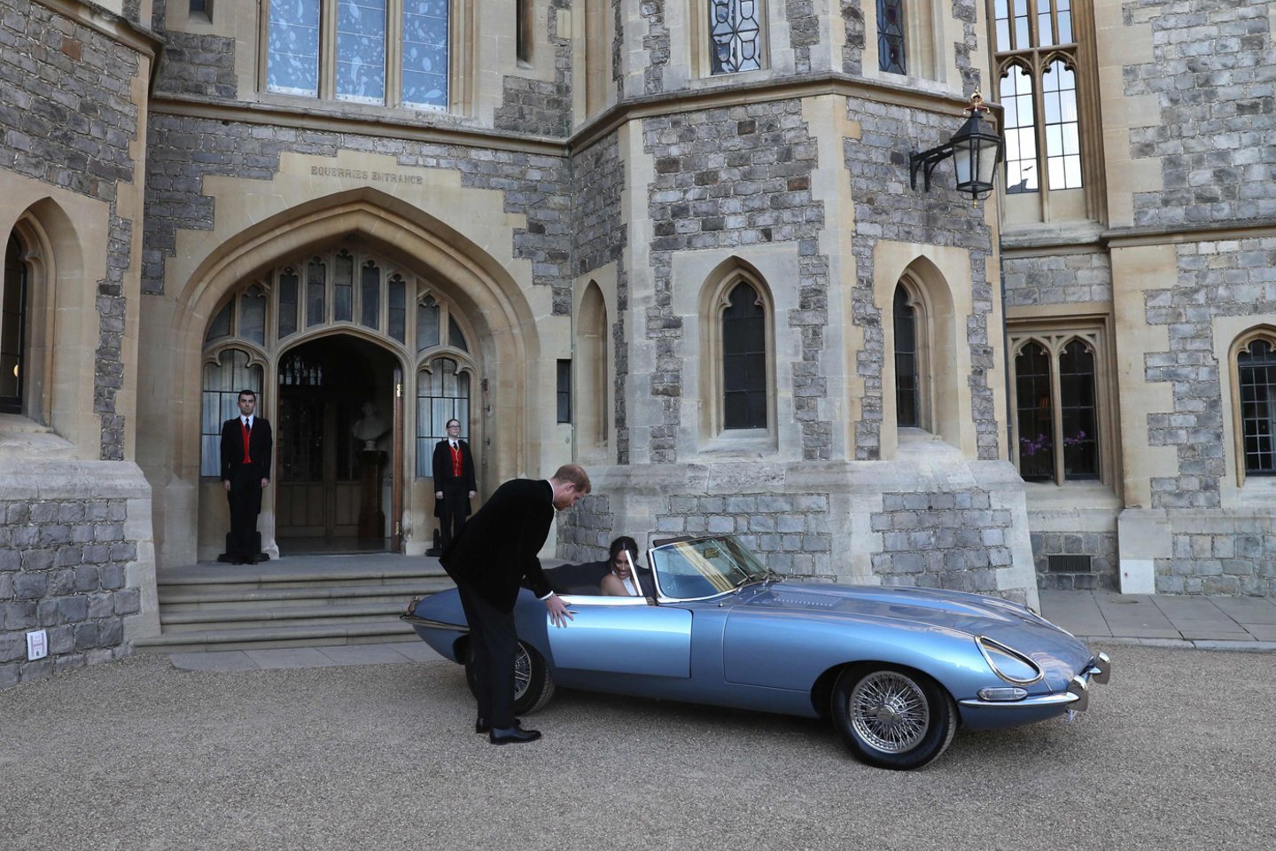  Vienintelį kol kas važiuojantį prototipą savo vestuvėse su amerikiečių aktore Megham Markle vairavo Princas Harry.<br> AFP/Scanpix nuotr.