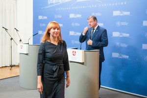 Dėl vyro verslo iškviestai J. Petrauskienei premjeras patarė dažniau kalbėtis su sutuoktiniu