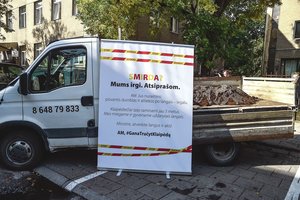 Vilniui iš Klaipėdos atvežė sunkvežimį smarvės