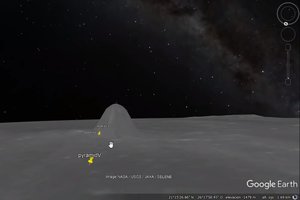 Mėnulyje vėl įtaria ateivių struktūrą