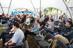 A. Puklevičius: žmonės daugiau laiko praleidžia rinkdamiesi telefoną, nei domėdamiesi rinkimais