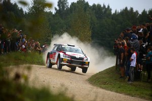 Elektrėnų ralį laimėjo Nikolajus Gryazinas, greičiausias tarp lietuvių – Vaidotas Žala