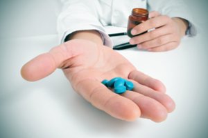 Gera naujiena poroms – gali būti įteisinta nereceptinė „Viagra“