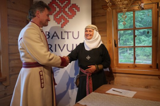 Latviai ir lietuviai baltų Dievus garbins kartu 