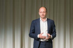 N. Mačiulis apie pasaulinę krizę ir prekybos karus: „Kinija su Rusija ruošiasi sugulti į vieną lovą“