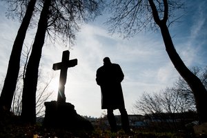 Seimas nustatė, kaip skelbti apie savižudybes