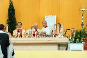 Pirmojo popiežiaus vizito Lietuvoje užkulisiai (3): už žurnalisto akreditaciją – 25 doleriai