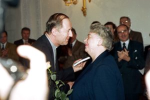 Prokuratūra atnaujino tyrimą dėl pavogtų nužudyto kunigo R. Mikutavičiaus meno dirbinių