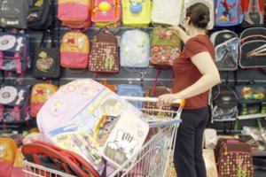 Vyriausybė svarsto siūlymą, kad už prekes vaikams būtų galima susigrąžinti GPM