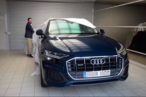 Pirmąjį „Audi Q8“ Lietuvoje įsigijo gerai žinomas žmogus