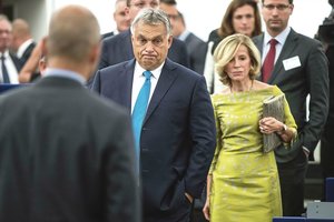 Priėmė istorinį sprendimą, tačiau Strasbūro grasinimai Viktoro Orbano negąsdina