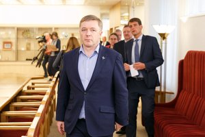 Žodžių karas tęsiasi: po D. Grybauskaitės kritikos R. Karbauskis kirto atgal