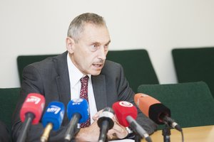 Etikos sargai pradėjo tyrimą dėl Arvydo Sekmoko interesų
