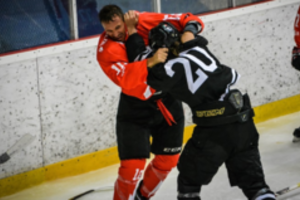 Elektrėnuose virė aistros: po muštynių ant ledo – Viniaus klubo pergalė