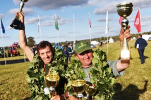 Lietuvos arimo čempionai plūgus trauks ir už Atlanto