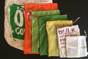 Paaiškino, kaip išsiugdyti įprotį naudotis daugkartiniu pirkinių maišeliu