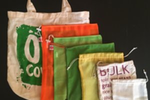 Kaip įprasti į parduotuvę atsinešti daugkartinį maišelį ir nebepirkti plastikinių?