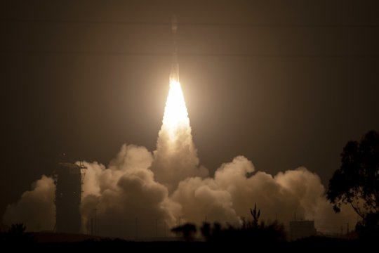 NASA į kosmosą paleido labiausiai pažengusį satelitą, stebėsiantį ledo pokyčius