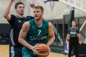 „Žalgirio“ naujokas įsivažiuoja: „Aikštėje jaučiuosi užtikrinčiau“