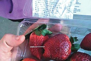 Panika dėl braškių tęsiasi toliau: baiminamasi ir dėl kitų produktų