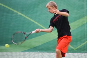  Tenisininkas L. Mugevičius tęsia sėkmingą pasirodymą turnyre Kazachstane